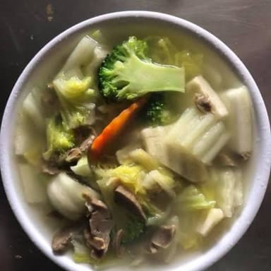 Medio Caldo Mollejas