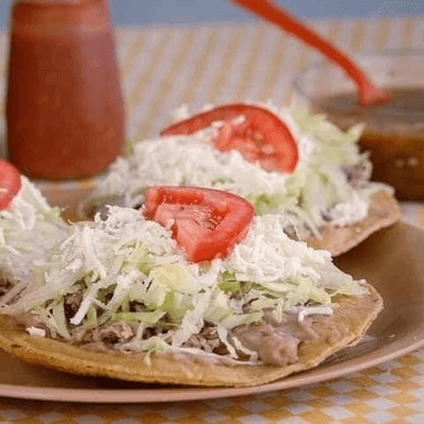 Tostadas guiso a elegir