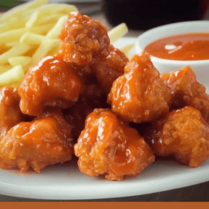 1/2 Kg Boneless + Papas