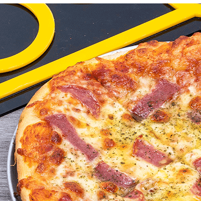 Pizza 4 Quesos y Jamón Serrano