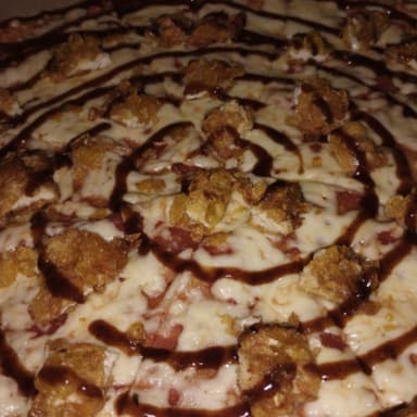 Pizza Pollo Crispy + Fettucini en Salsa Alfredo