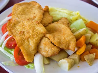 Milanesa de Pollo Empanizada + Pepsi 400ml