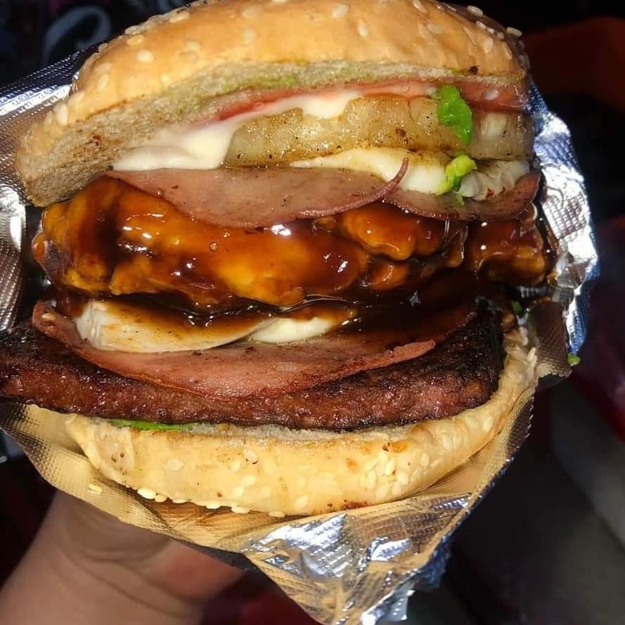 Hamburguesa pechugona mango abanero