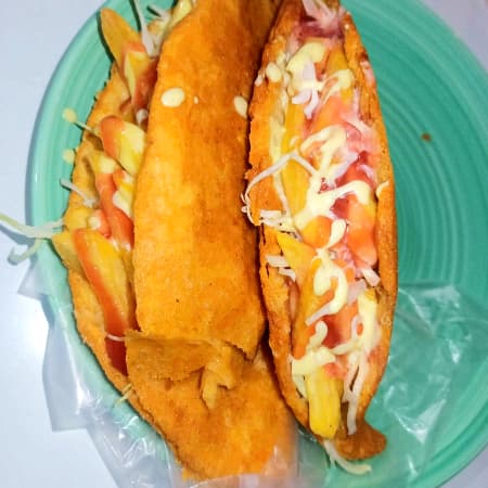 Súper Empanada QUESO Arreglada Gaseosa 250ml