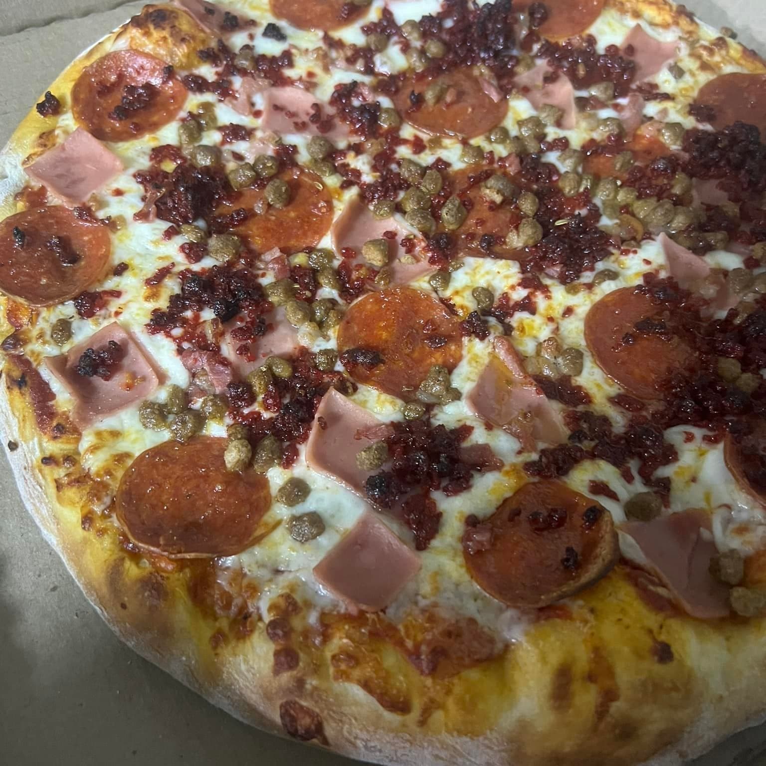 Pizza Carnes Frías Personal
