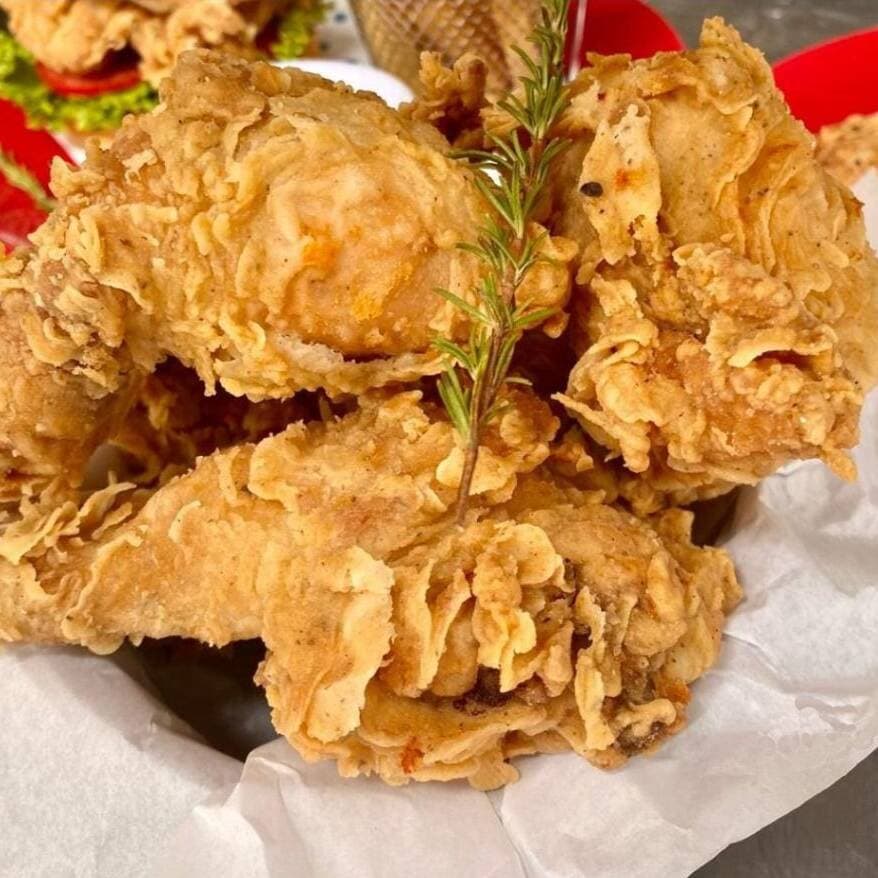4 Pzas Pollo + Papas Aromatizadas