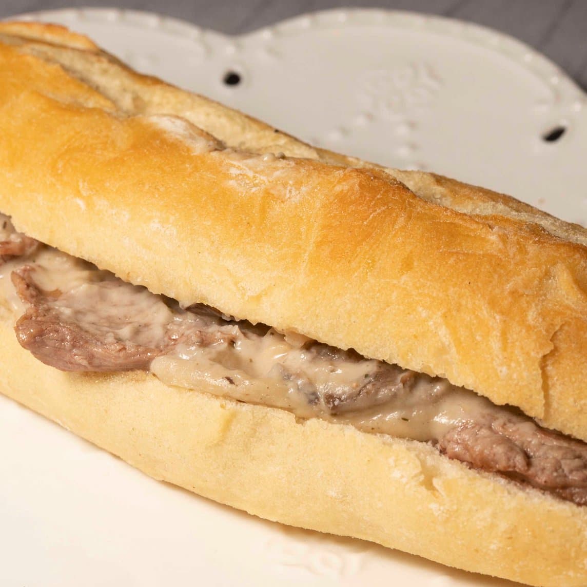 Sándwich Lomo con Champiñones