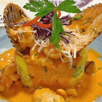 Causa en Salsa de Mariscos