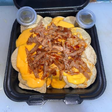 nachos con pierna
