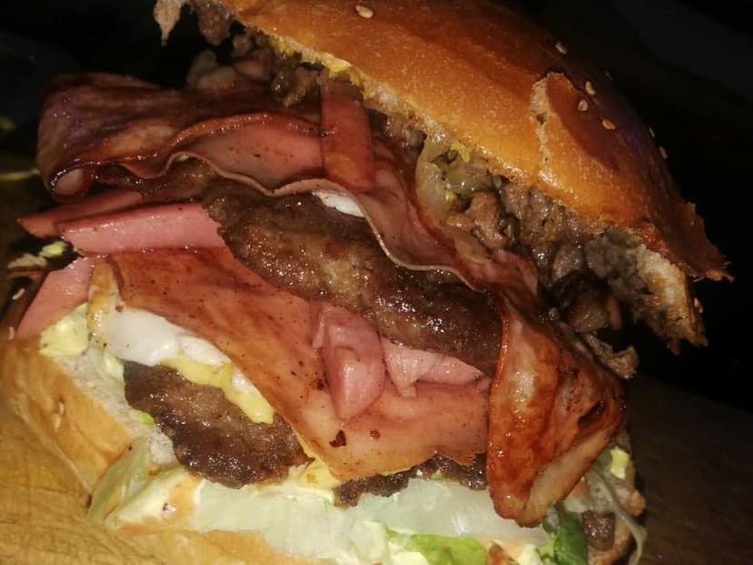 BURGUER'S LA BUENA VIDA (suc.Las flores)