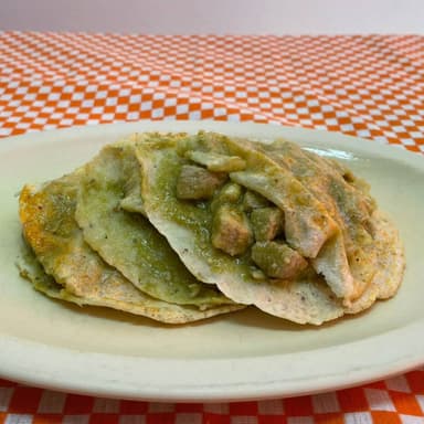5 Carne de Puerco en Salsa Verde