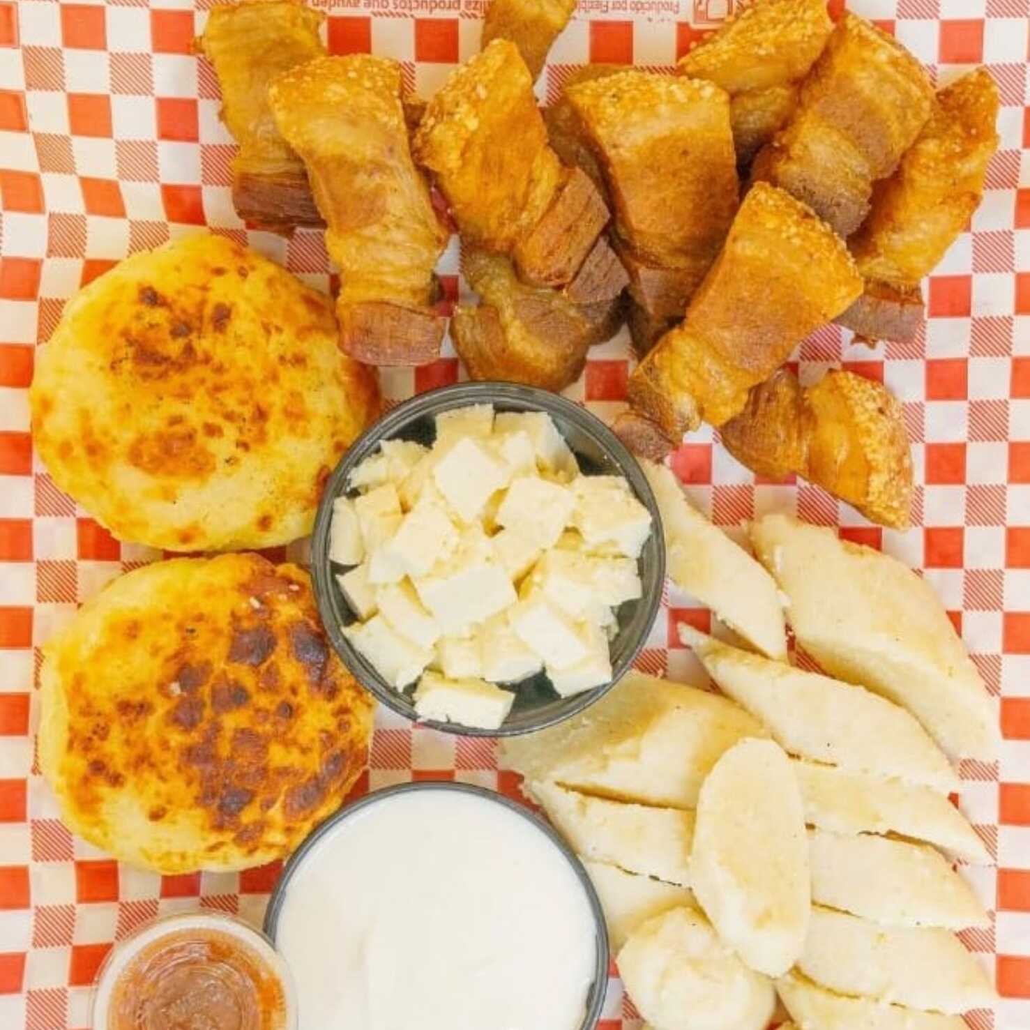Picada de Chicharrón Grande