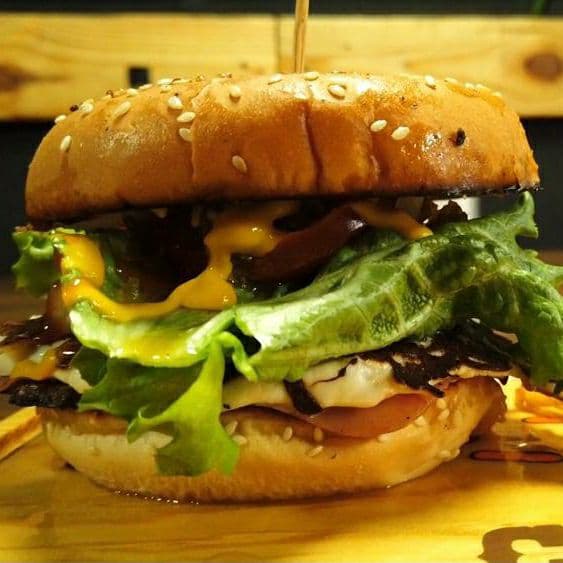 Hamburguesa Hawaiana