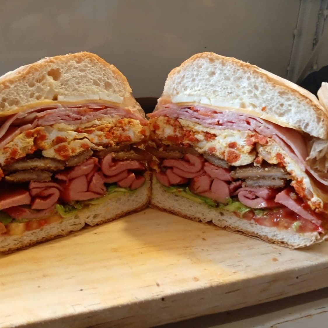Rusa ( Milanesa de Res, Pierna y Quesillo)