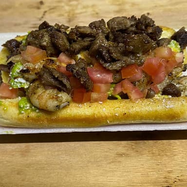 Hot Dog Con Carne Asada