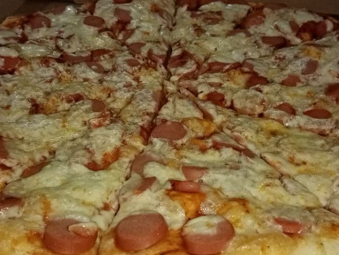 Pizza de Jamón y Queso Manchego