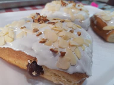 Aleman Relleno de Cajeta
