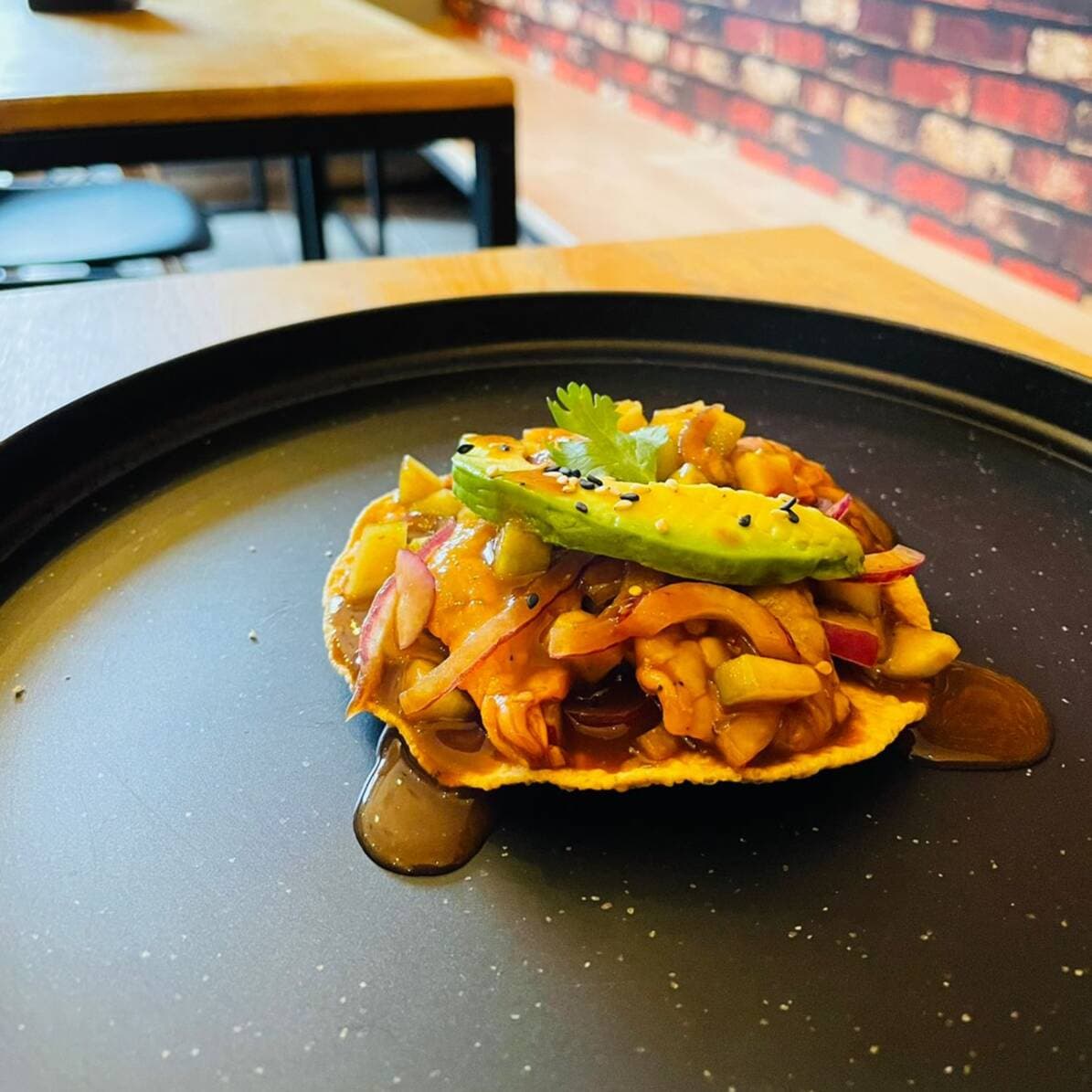 Tostada de Aguachile Negro