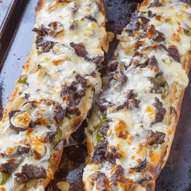 Molletes con Bistec