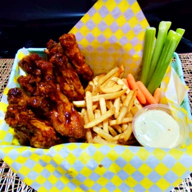 Wings 1kg + Fries