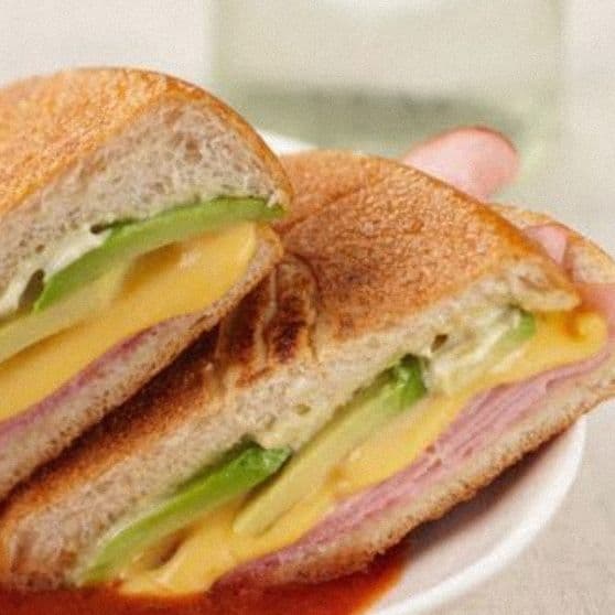Torta De Queso Amarillo