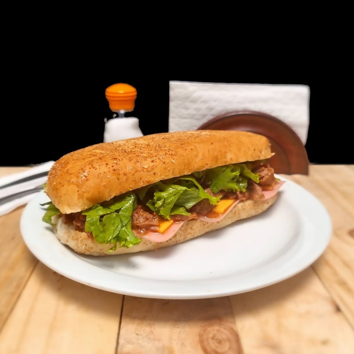 SANDWICH DE CARNE