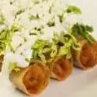 Tacos Dorados de Pollo