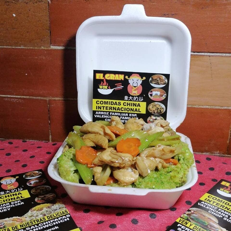Porcion de Pollo Brocoli