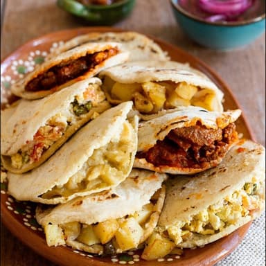 Gordita grande de Chicharrón