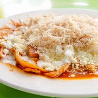 Chilaquiles Con Pollo