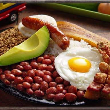 Bandeja Paisa Grande (2 personas)