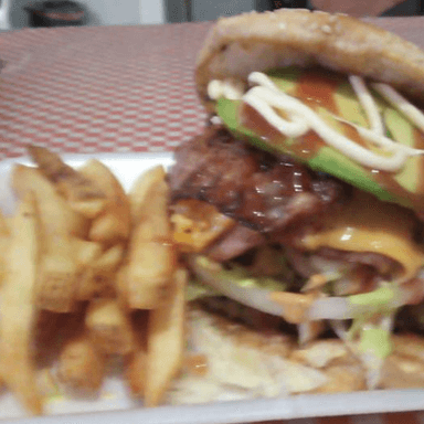 Hamburguesa Norteña + Papas