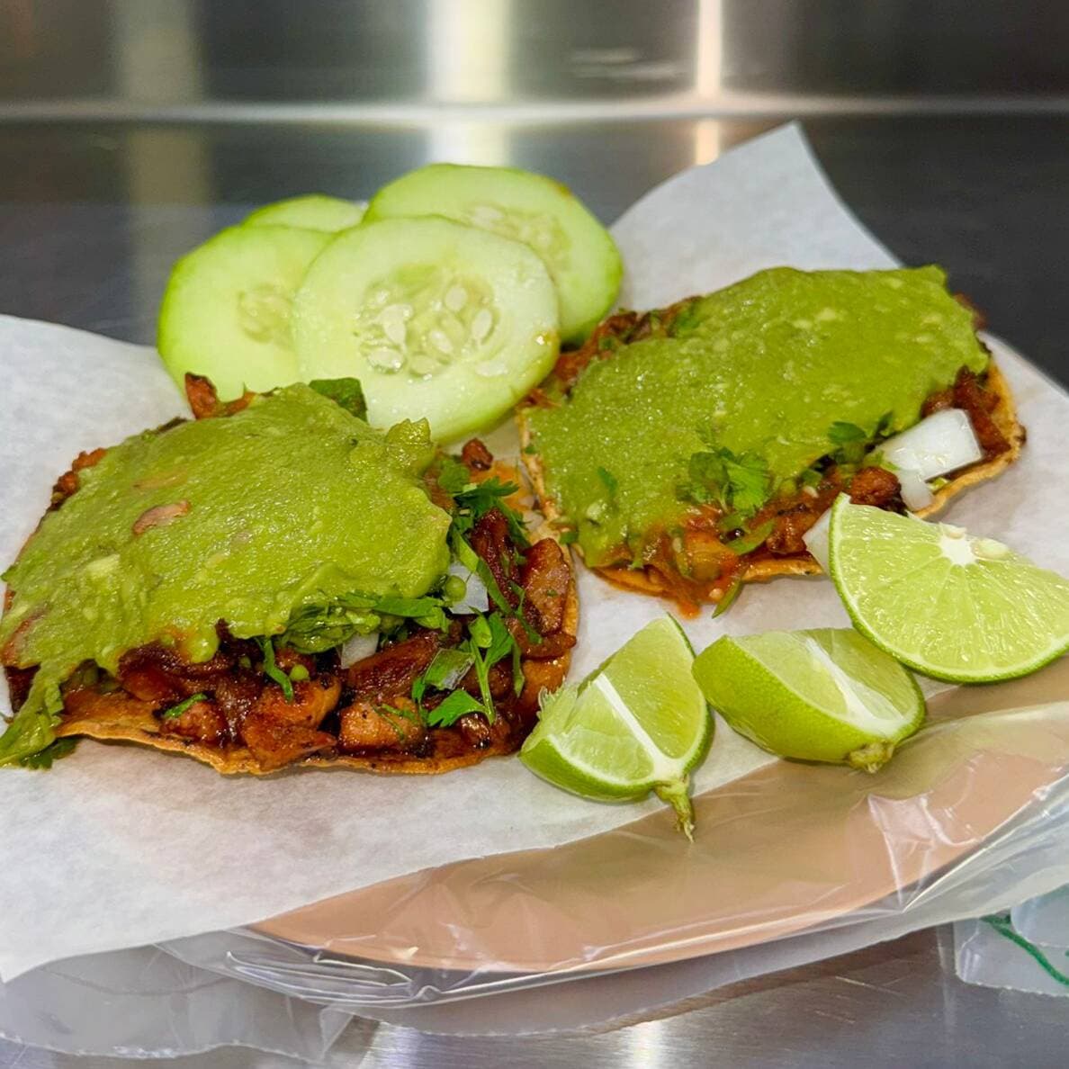4 Tacos de adobada