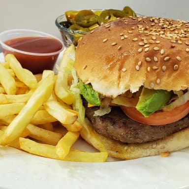 Hamburguesa Sencilla con Papas