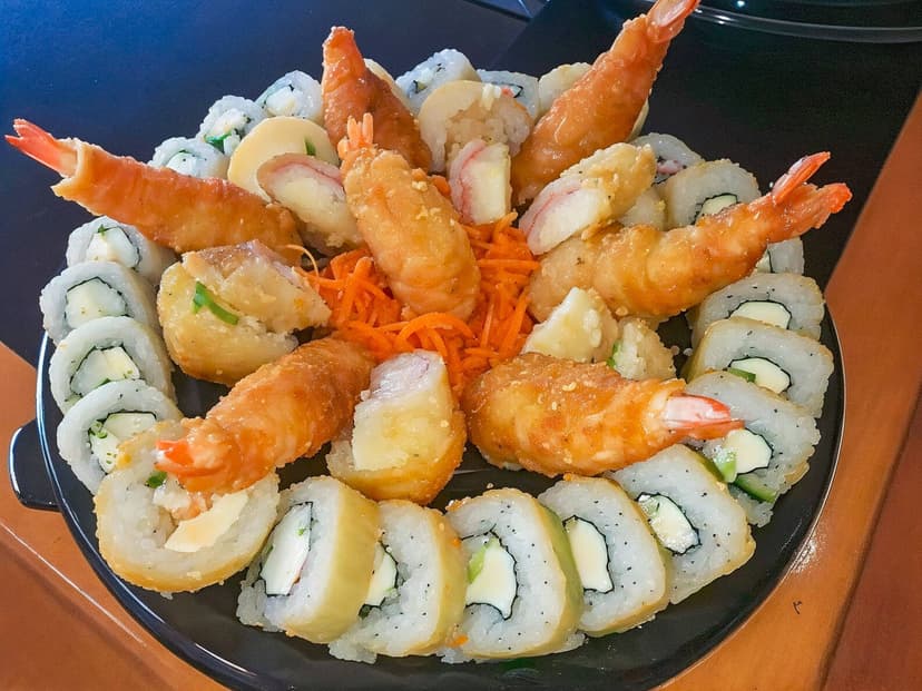 Mucho Rollo Sushi