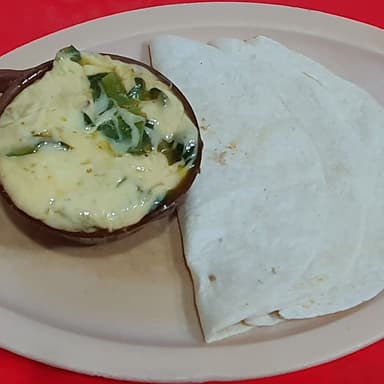 Queso Fundido Acompañado