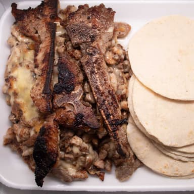 Orden de Carne con Queso
