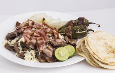 Orden de Carne de Asada con Queso y Tocino