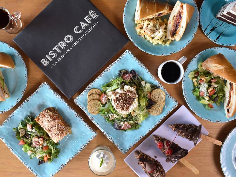 Bistro Café - La Esquina del Trovador-