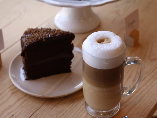 UNOCIEN CAFE ESTUDIO