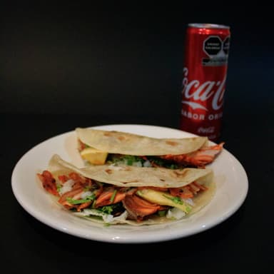 Pack Tres: 2 Tacos Harina al Pastor+1 Coca 355 ML