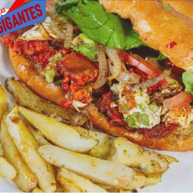 Combo Sencillo de CHORIZO + COCAS GRATIS