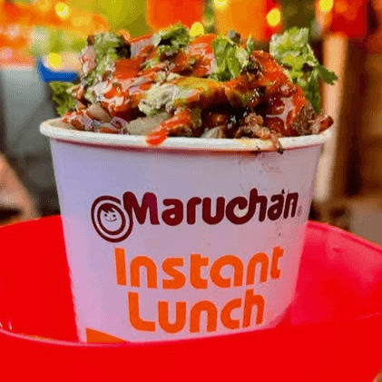 Maruchan con Suadero