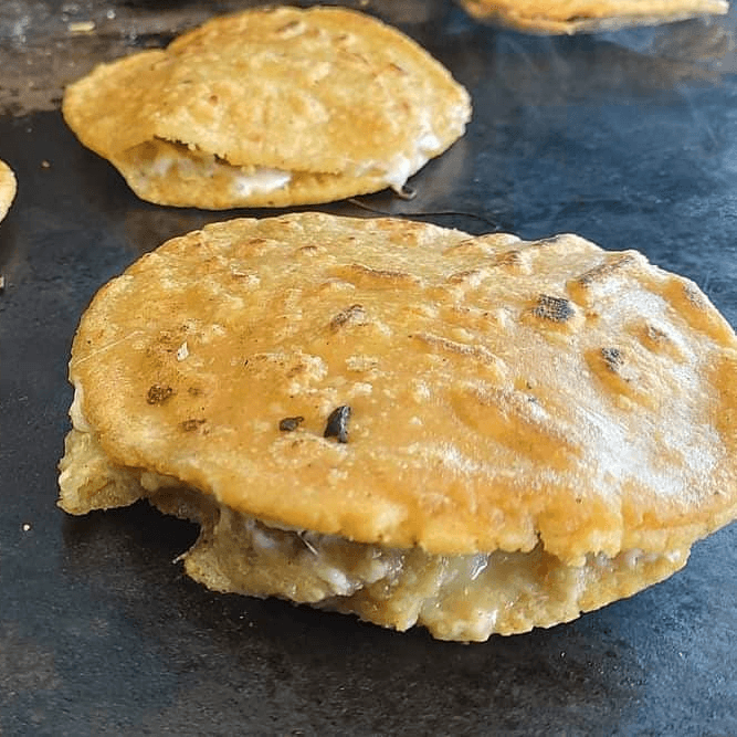 Gordita Nopales