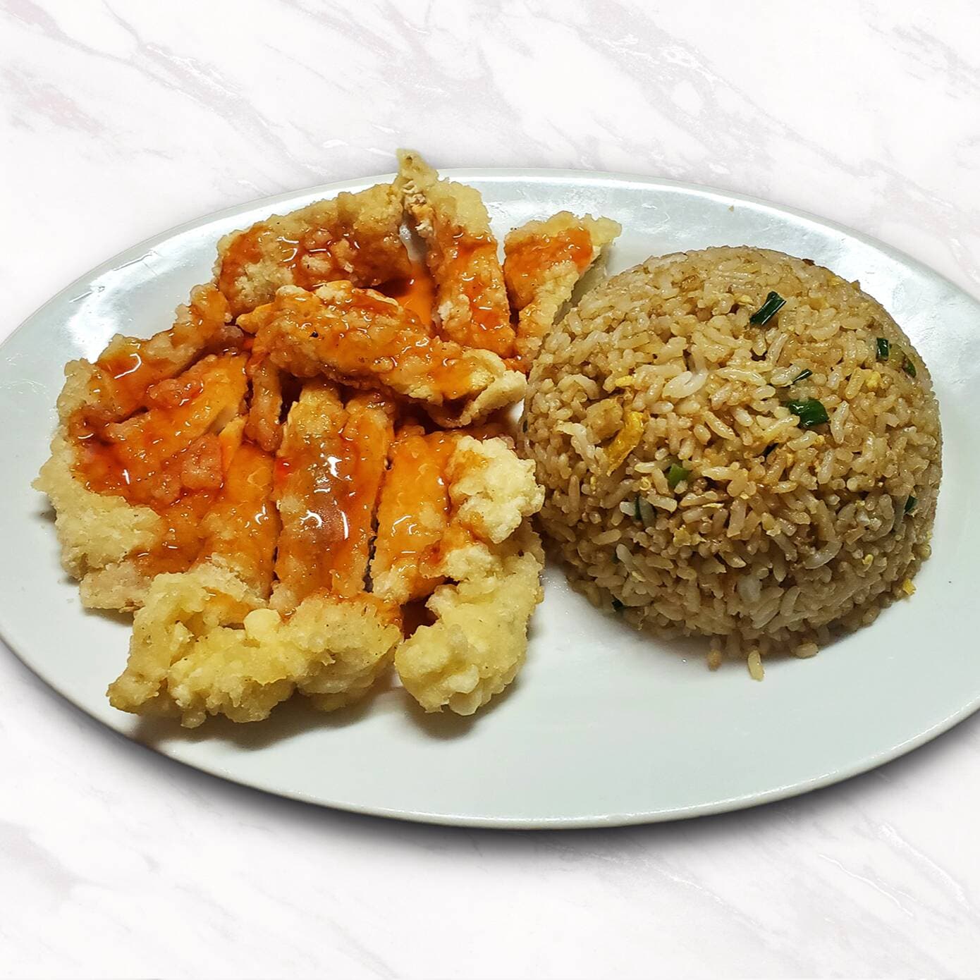 Pollo Tipakay y Arroz Chaufa