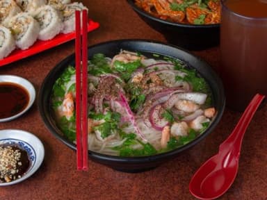 Pho Camarones