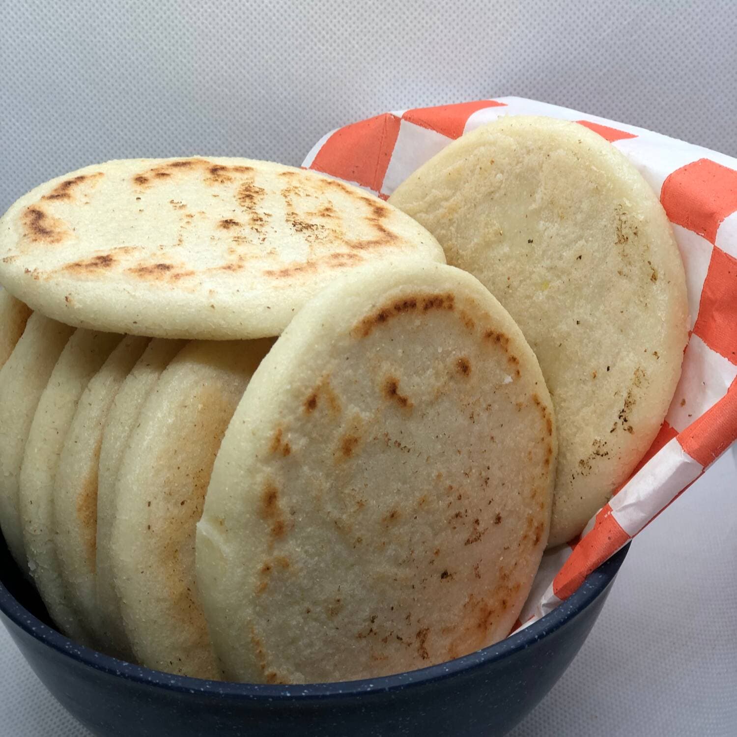 Arepa de Huevo con Jamon