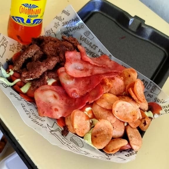 SalchiBurguer XL en Combo