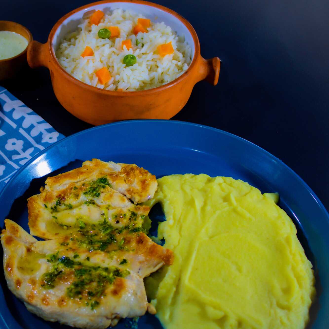 Puré con Pechuga al Chimichurri
