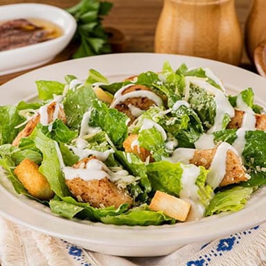 Ensalada César con Pollo